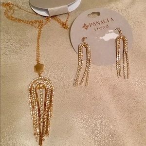 Gold &rhinestone long necklace w earrings.